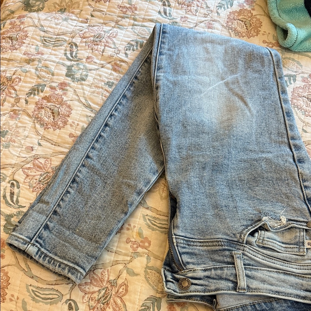 Judy Blue Light Wash Skinny Fit Jeans